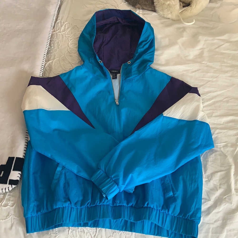 Lightweight Windbreaker
